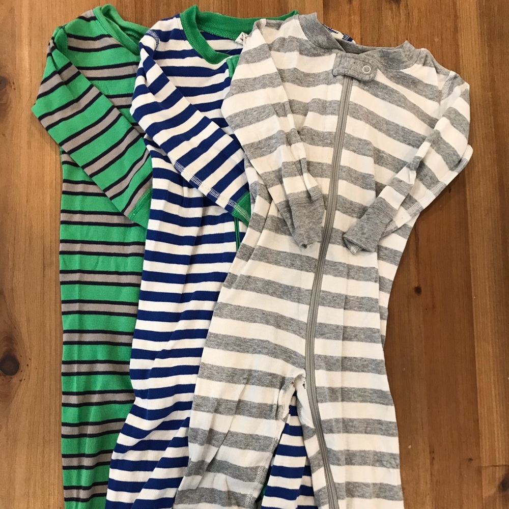 3 pairs of Hanna Anderson pjs in size 80